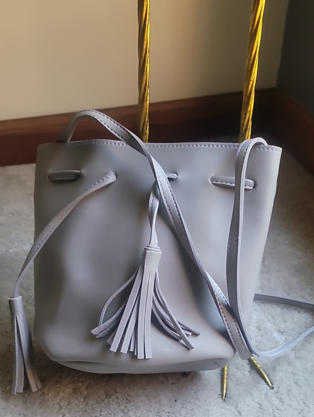 Minimal Tassel Drawstring Crossbody Bag - Light Gray